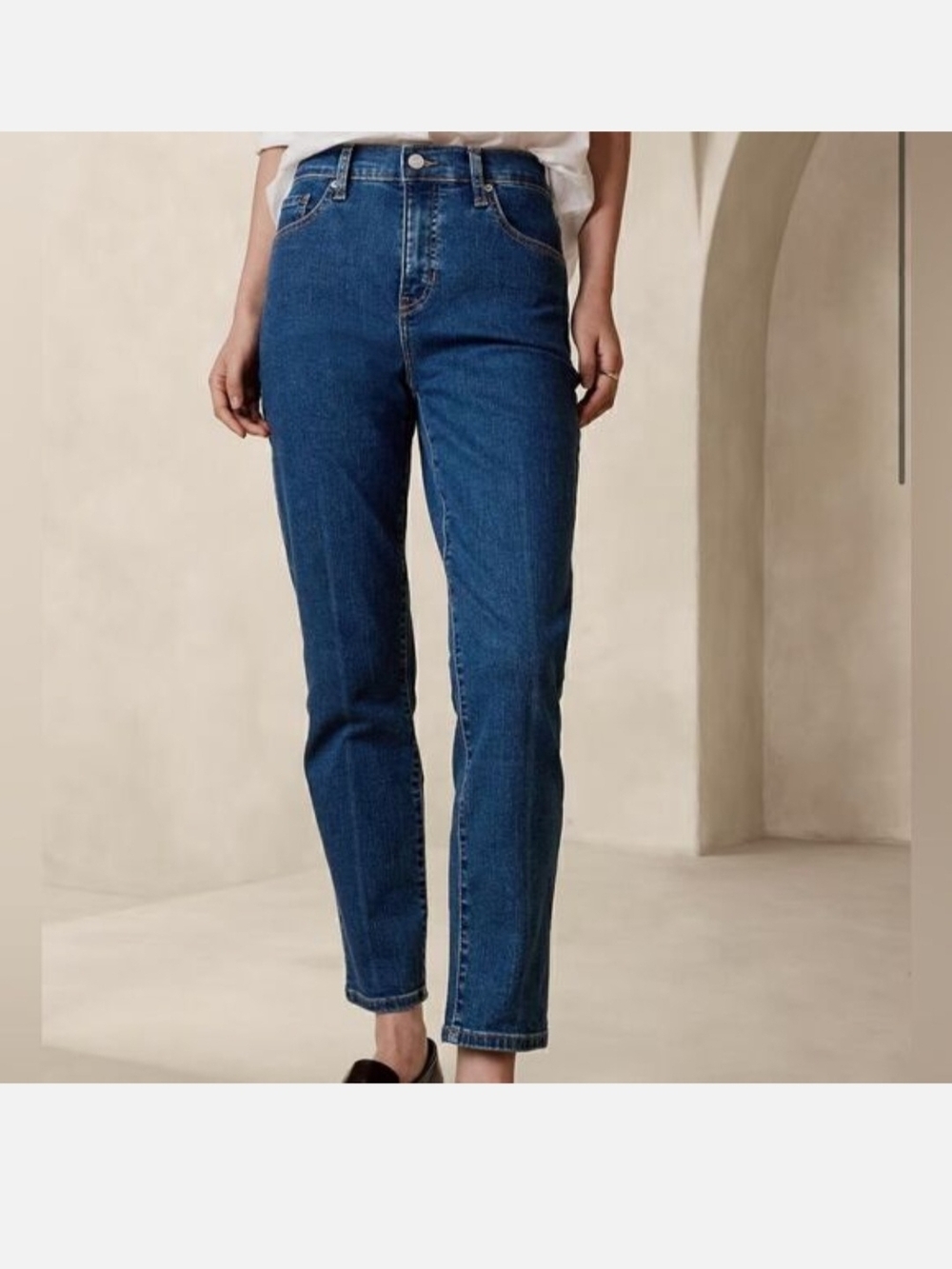 Banana Republic Petite Slim Straight Leg Jeans in Classic Blue | 24P | 00